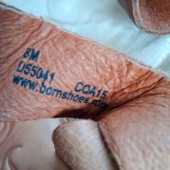 Women's BORN Brown Leather Sandals Size 8 Ankle Strap - Picture 4 of 8